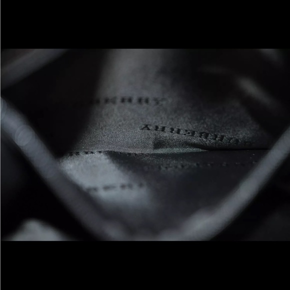 Burberry Nova Check Crossbody - Picture 14 of 15